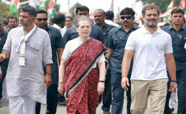 Congress President Sonia Gandhi Joins Bharat Jodo Yatra In Karnataka