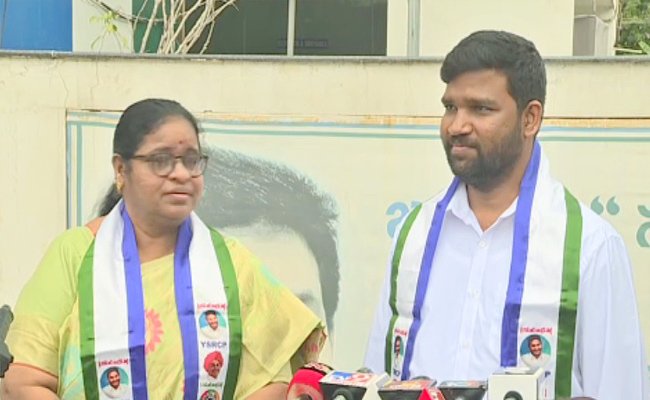 Jolt To Jana Sena As Two Key Leaders Join Ysrcp