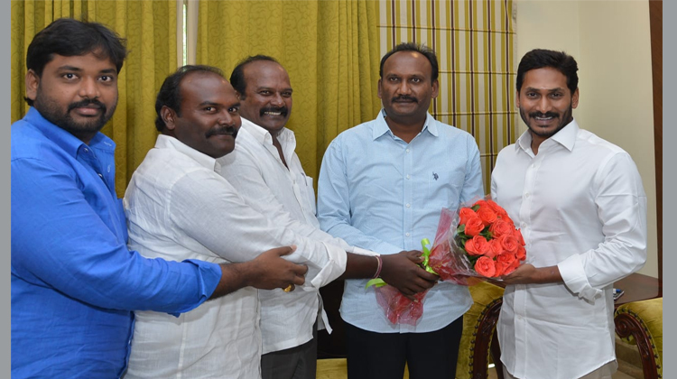 Chirala TDP MLA Amanchi Krishna Mohan Joins YSRCP