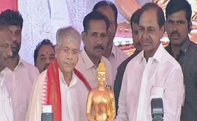 Telangana CM KCR Unveils 125-ft-tall Dr BR Ambedkar's Statue Along With ...