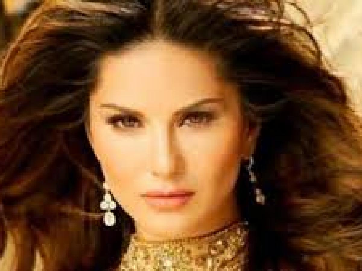 1200px x 900px - Sunny Leone To Perform Live In Hyderabad