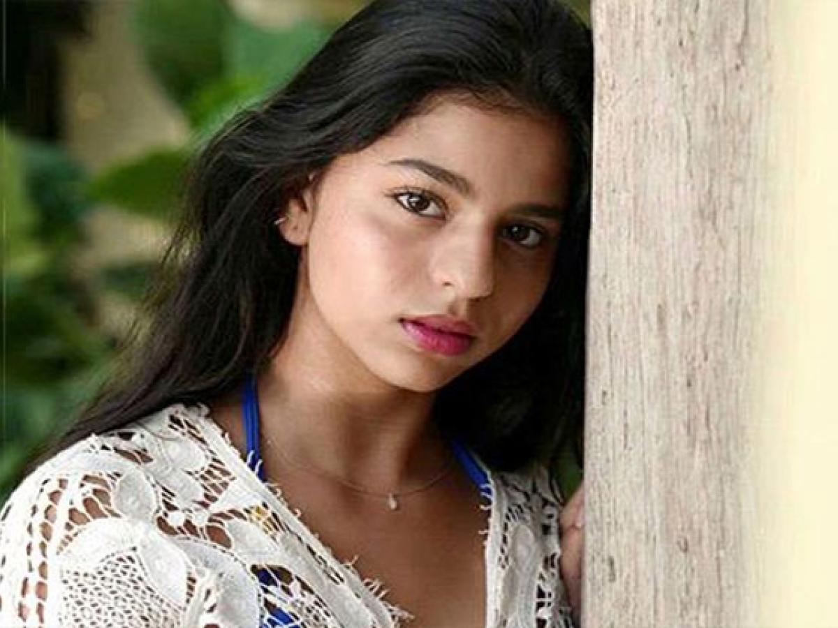 Suhana Khan Dons Shoes Worth Rs. 2 Lakh And A Bag Costing Rs. 1