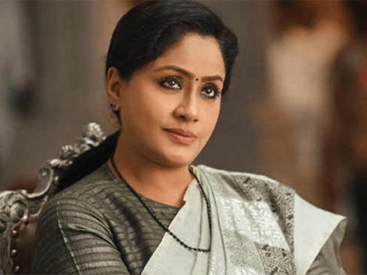 1200px x 900px - Why Vijayashanti Is Upset With Her Role In 'Sarileru Neekevvaru'?