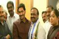 Former Tenali Congress MP joins YSRCP - Sakshi Post