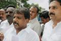 Seemandhra Congress leaders seek President&#039;s intervention - Sakshi Post