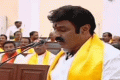 Despite injury, Balakrishna attends assembly session - Sakshi Post