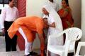 Birthday boy takes mother&#039;s blessings - Sakshi Post