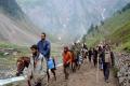 Devotees paying obeisance at Amarnath - Sakshi Post