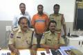 KPHB police with the accused(middle) - Sakshi Post