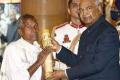 Who is Padma Shri Awardee Harekala Hajabba From Karnataka - Sakshi Post