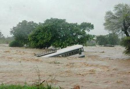 Rain fury continues in AP; 12 dead - Sakshi Post