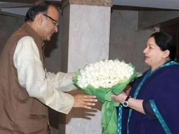 Jaitley meets Jayalalithaa - Sakshi Post