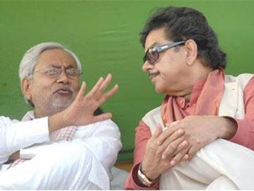 Vijavargiya now likens Shatrughan to dog - Sakshi Post