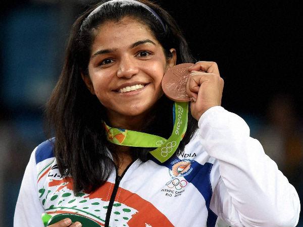 Uttar Pradesh Chief Minister Akhilesh Yadav announced Rani Laxmi Bhai Award for Olympic medallist Sakshi Malik hailing from Haryana.