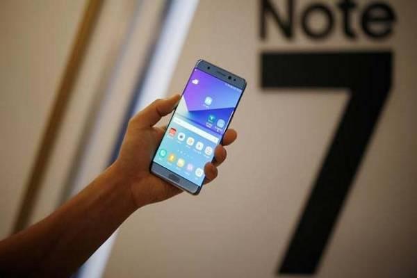 Four Australian airlines have banned Samsung Galaxy Note 7 from all flights due to ‘potential fire hazard’ - Sakshi Post