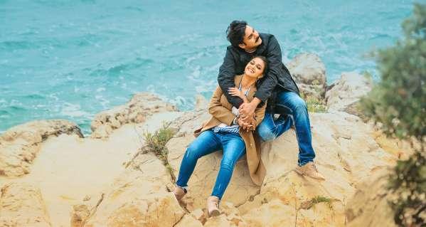 A still from Agnyaathavaasi - Sakshi Post