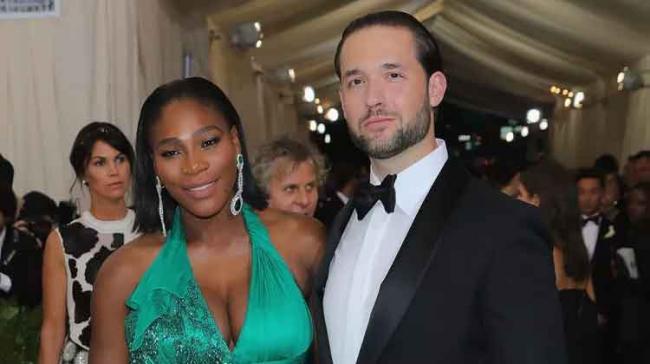 Husband Welcomes Serena Williams Back To Tennis With Four Billboards - Sakshi Post