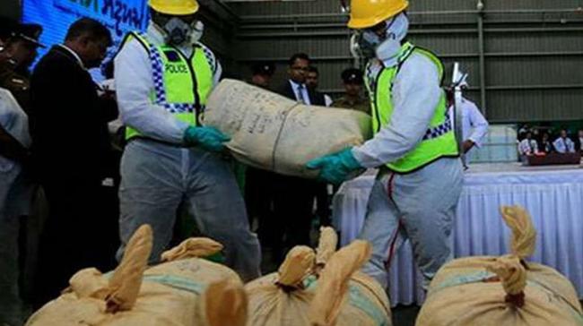 Sri Lankan Authorities Publicly Destroy 770 Kg Of Cocaine - Sakshi Post