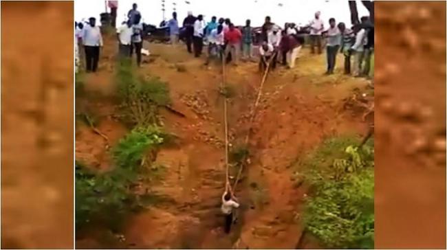 Locals rescue man who was trapped in a 50-foot deep well in Warangal - Sakshi Post