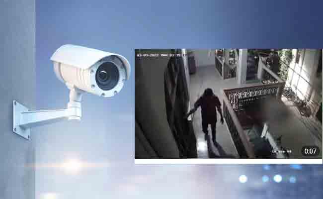 Hyderabad houseowner living in US gets burglar arrested after noticing theft on CCTV - Sakshi Post